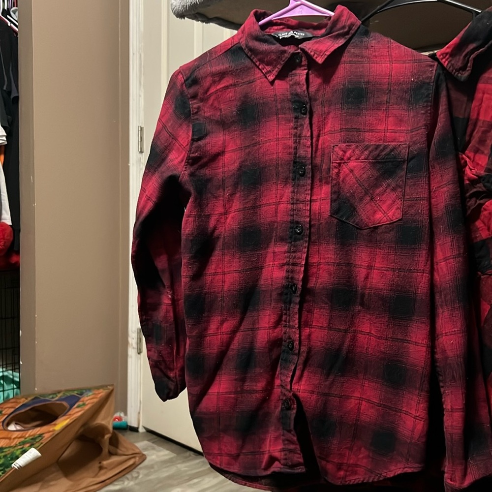 Tupac red flannels